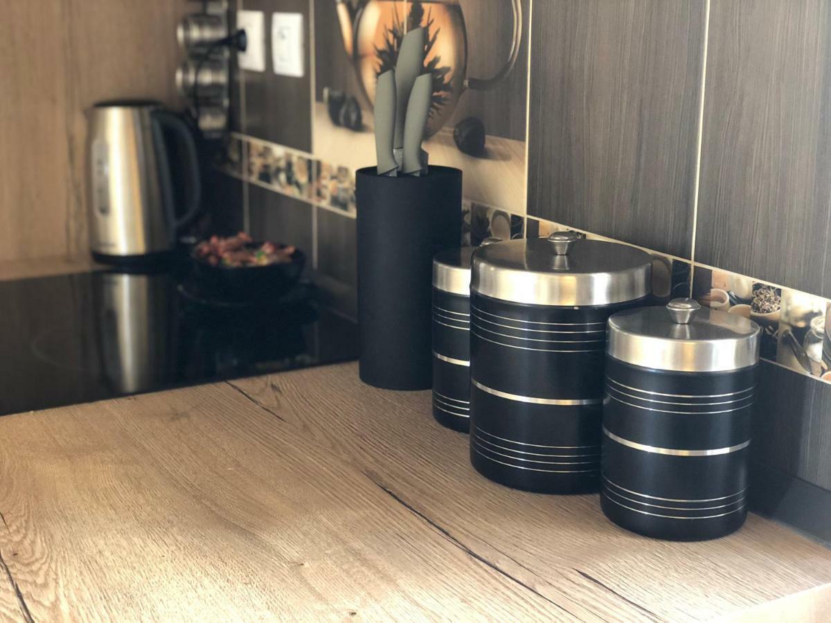 マリアーンスケー・ラーズニェLili Apartmanアパートメント エクステリア 写真